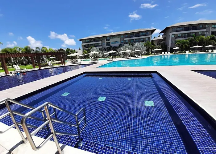 BEACH CLASS ECO LIFE Flat 2 dorm em condomínio à beira-mar Enxoval incluso B203